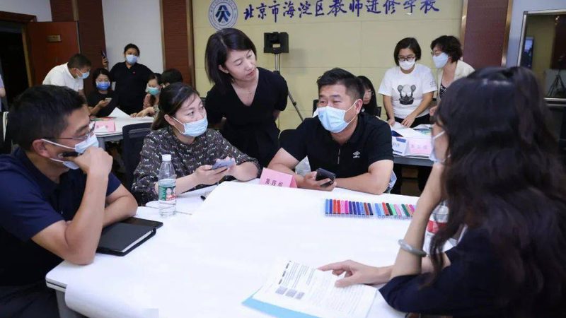 叉车操作：职业素养与安全规范的必备知识